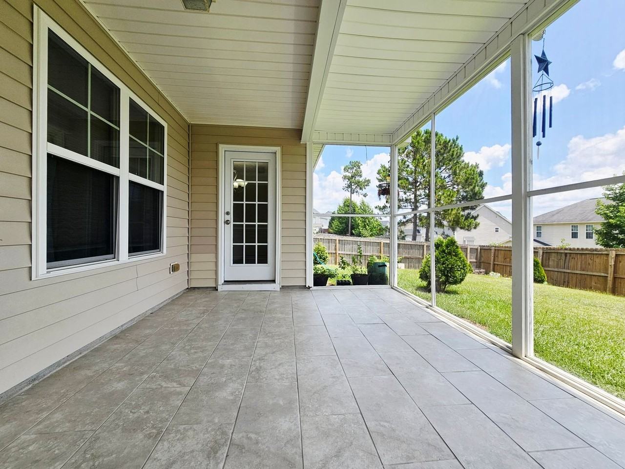 52 Century Dr - Photo 7 of 26