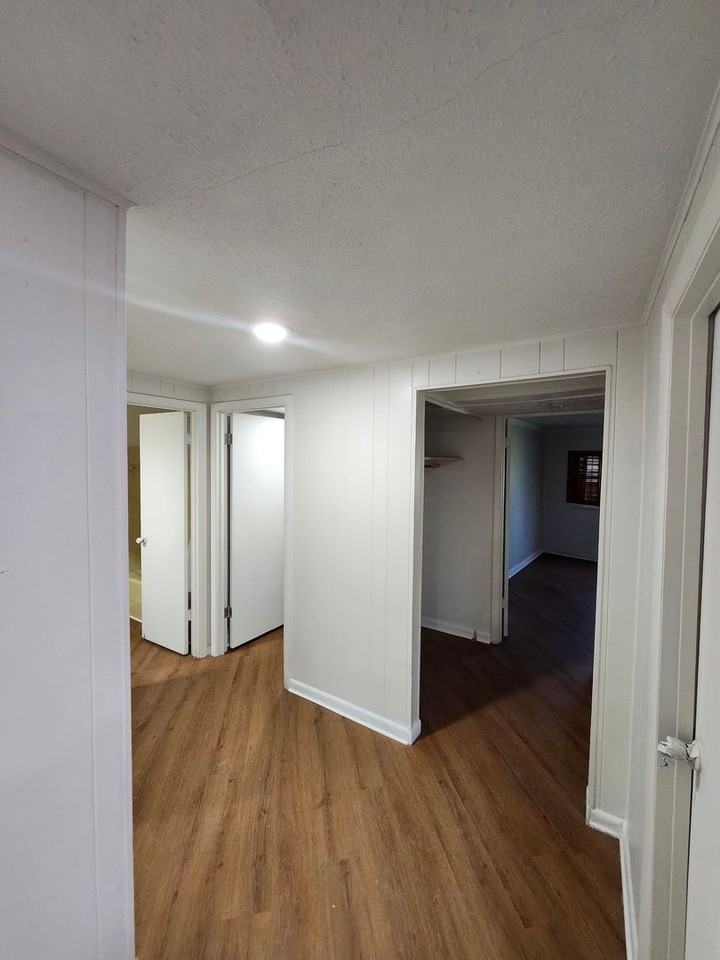 743 E 9th Ave - Photo 5 of 12
