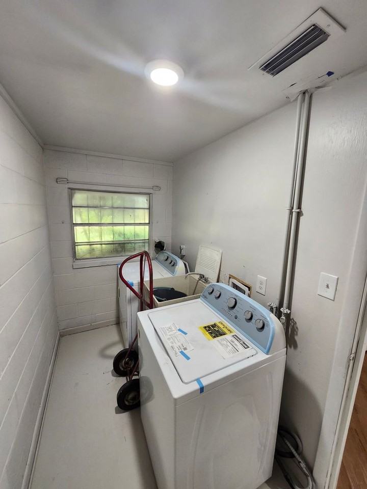 743 E 9th Ave - Photo 6 of 12