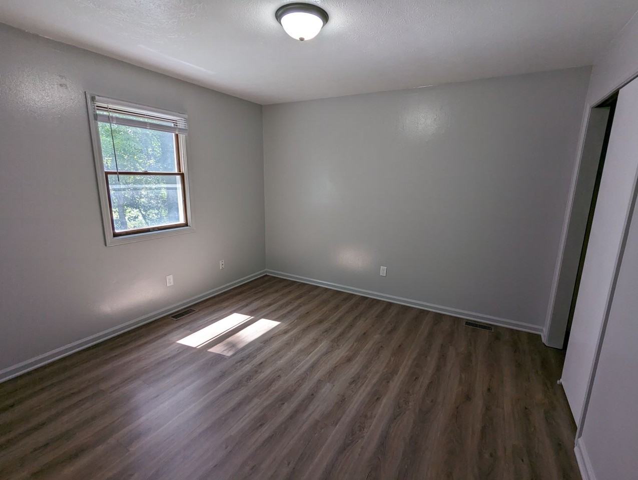 403 E Palm Dr - Photo 6 of 9
