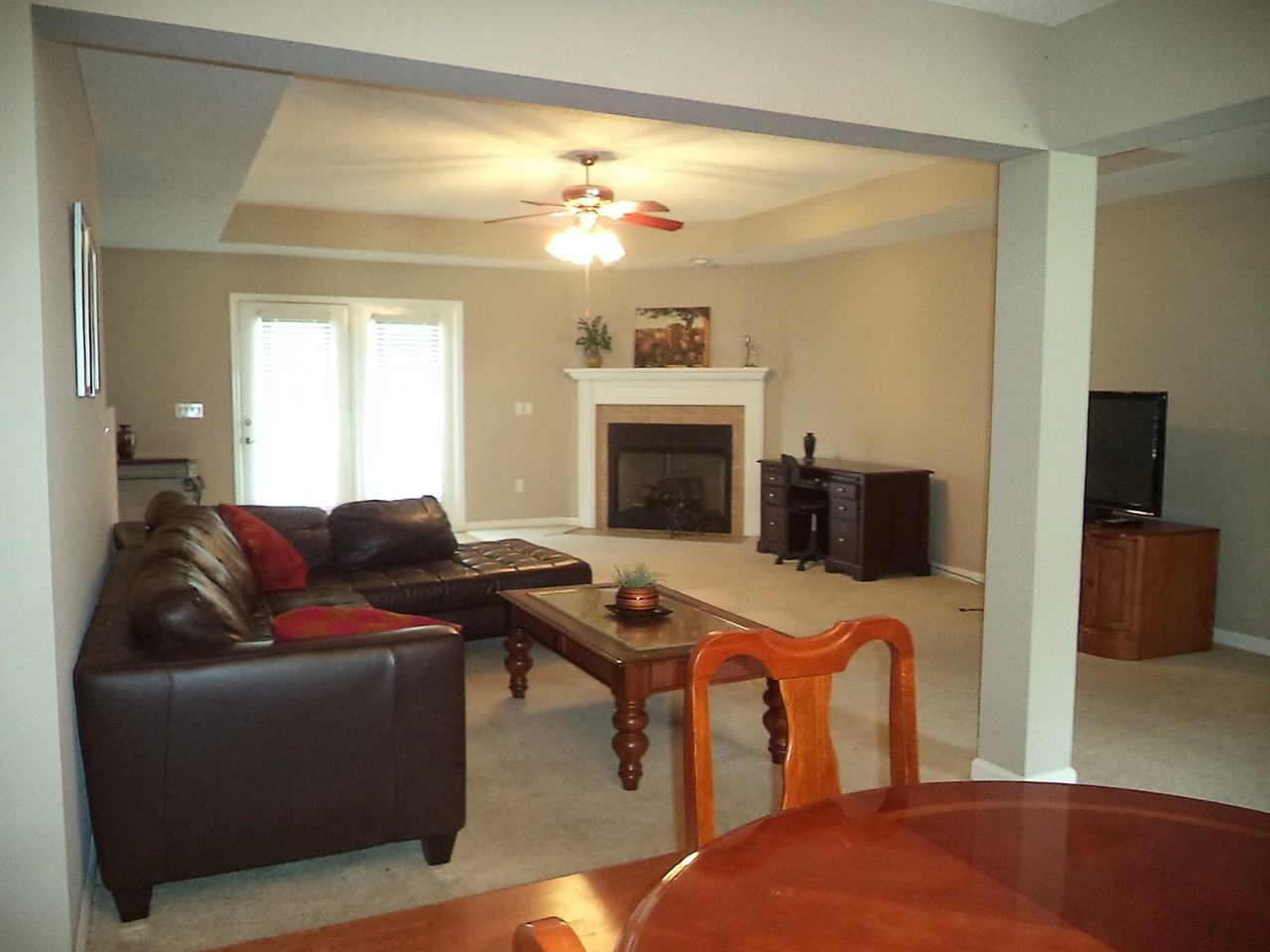 218 Sonya Dr - Photo 2 of 22