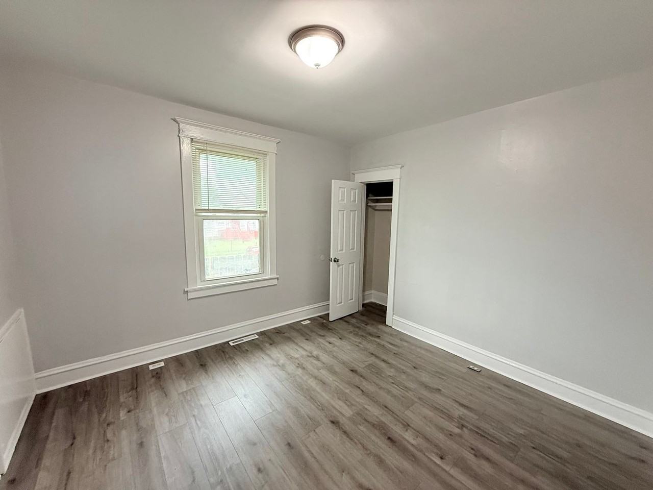 1600 Fairfax Ave - Photo 7 of 22