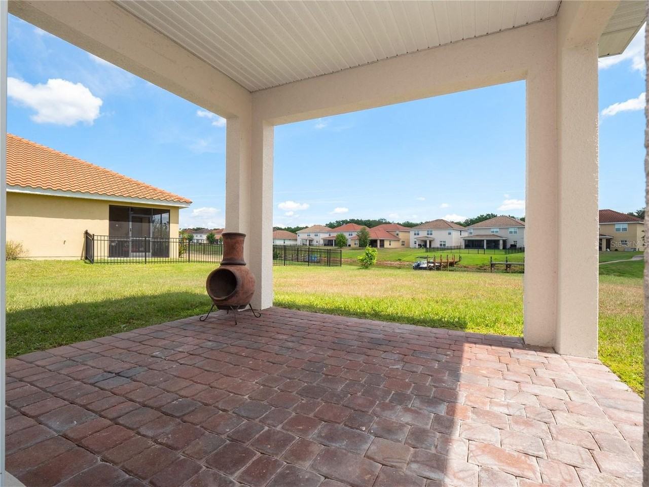 3894 Carrick Bend Dr - Photo 2 of 26
