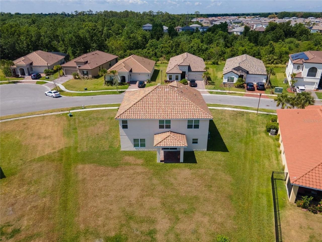 3894 Carrick Bend Dr - Photo 3 of 26
