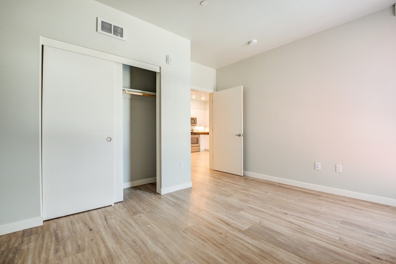 Rowhaus - Photo 6 of 18