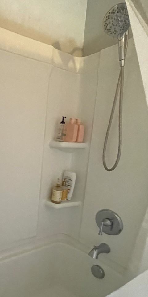 Spacious 4 - Photo 7 of 50