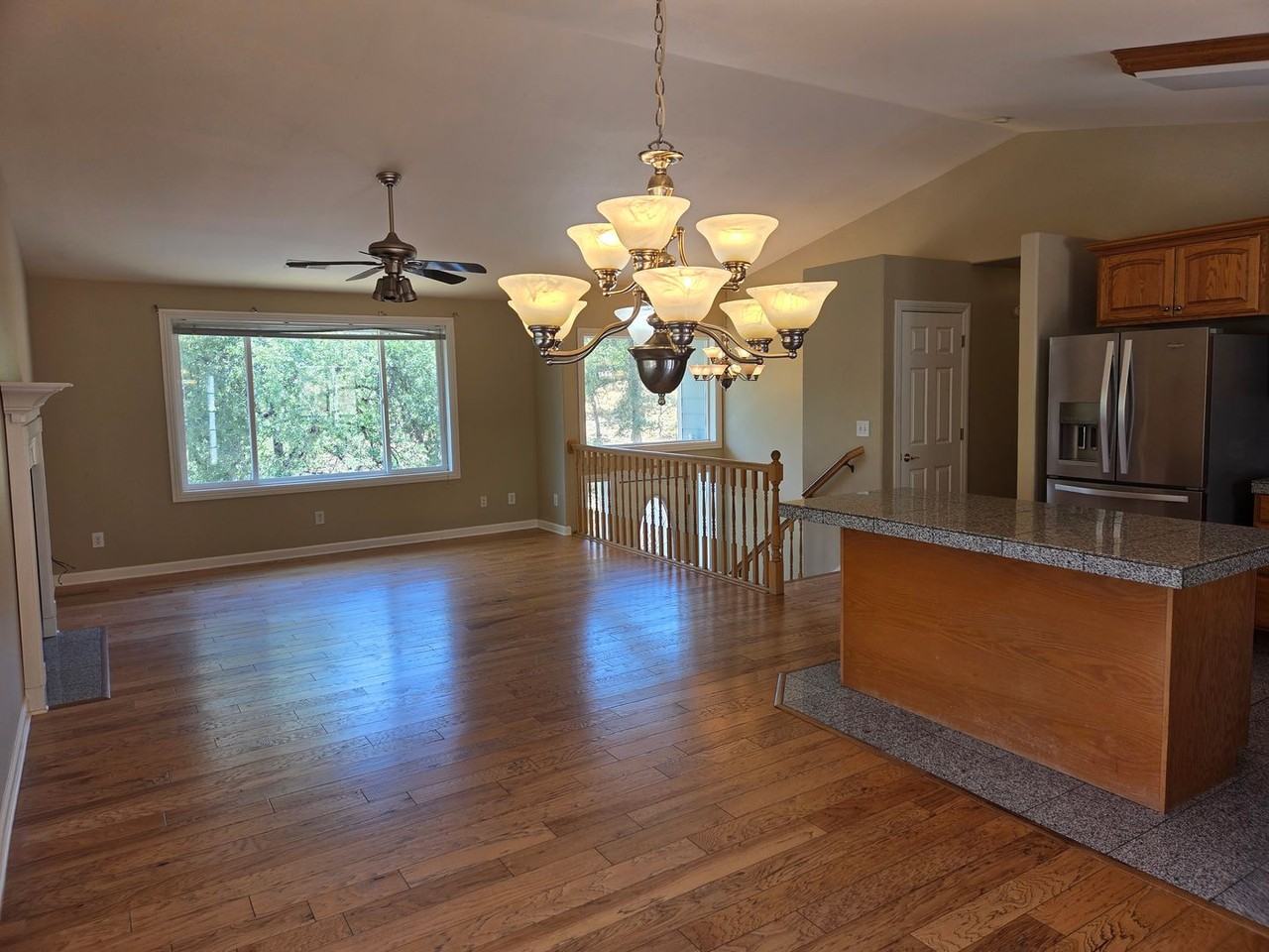 20800 W Willow Springs Dr - Photo 3 of 23