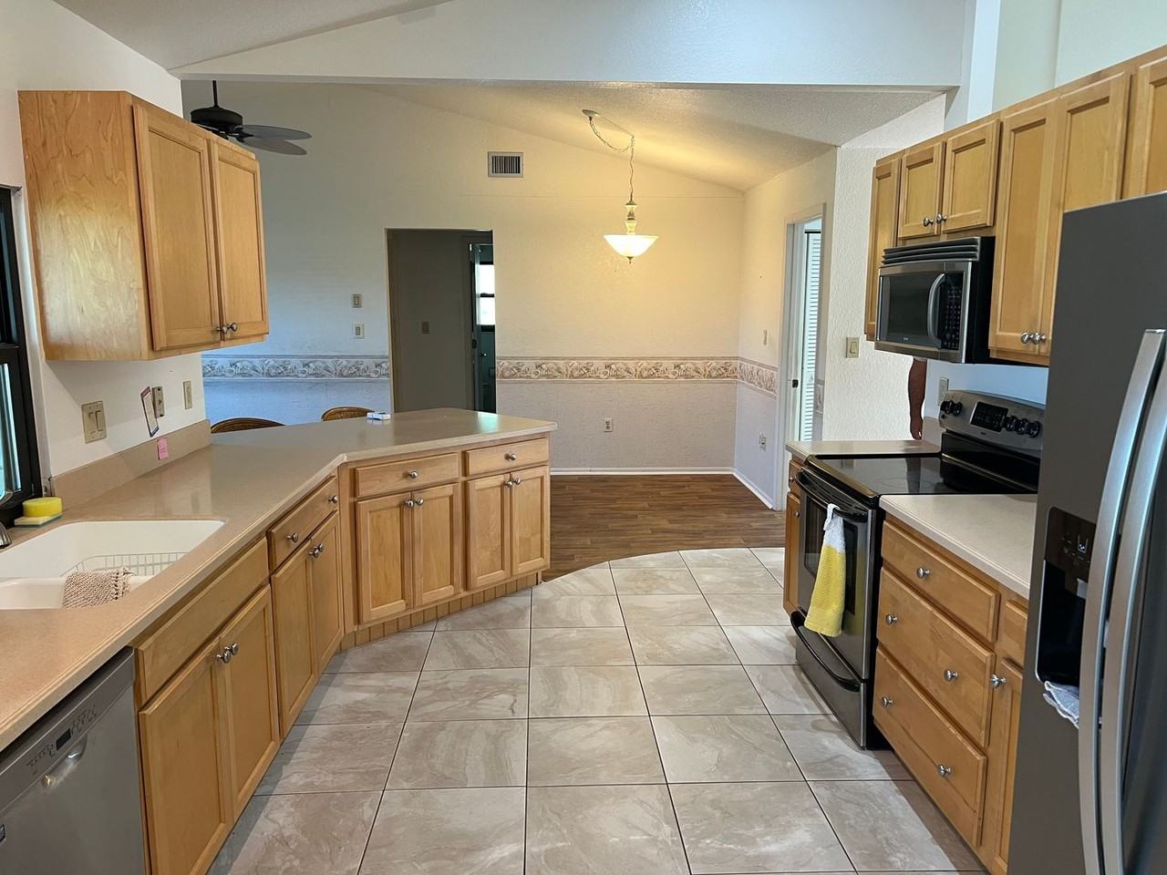 25327 Paladin Ln - Photo 3 of 13