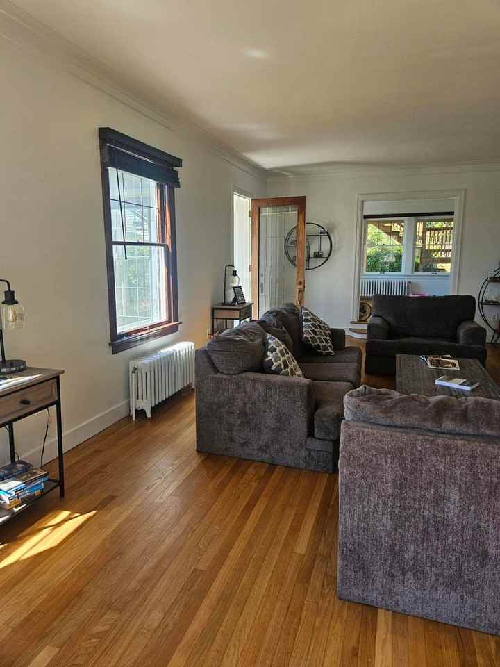 1219 Spur St - Photo 6 of 49