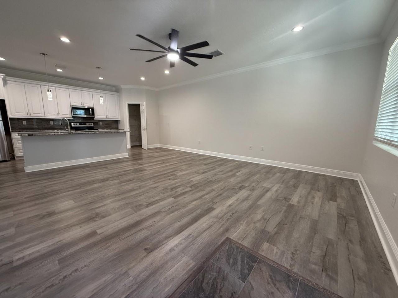 1311 W Washington St - Photo 3 of 10