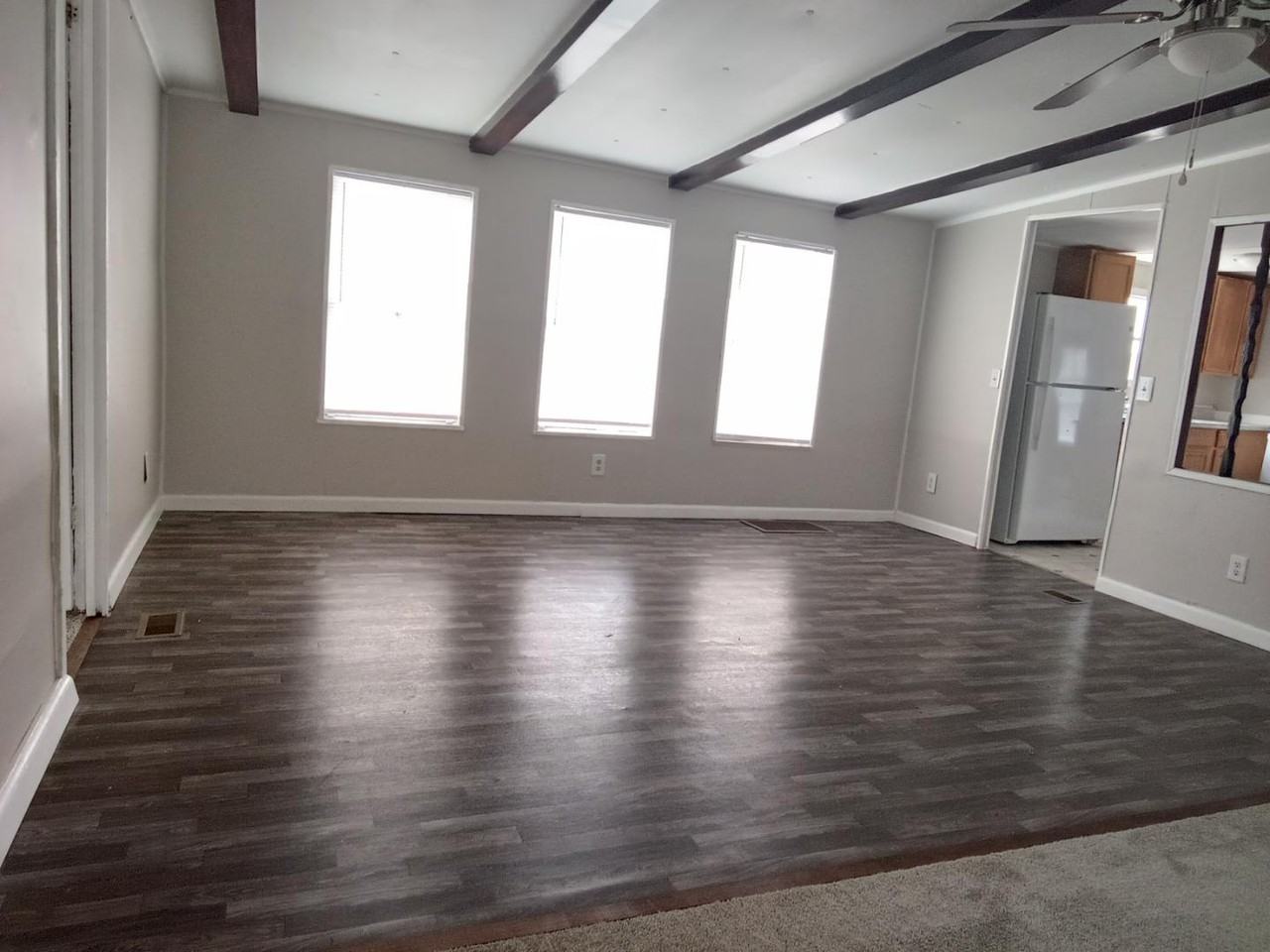 2400 Oaklawn Boulevard - Photo 6 of 7