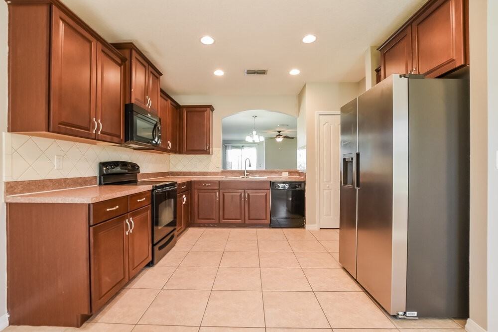 194 Compass Rose Dr - Photo 7 of 16
