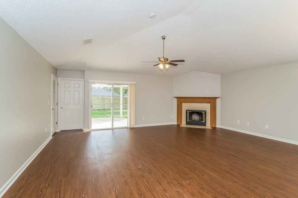 847 Timberjack Ct - Photo 2 of 15