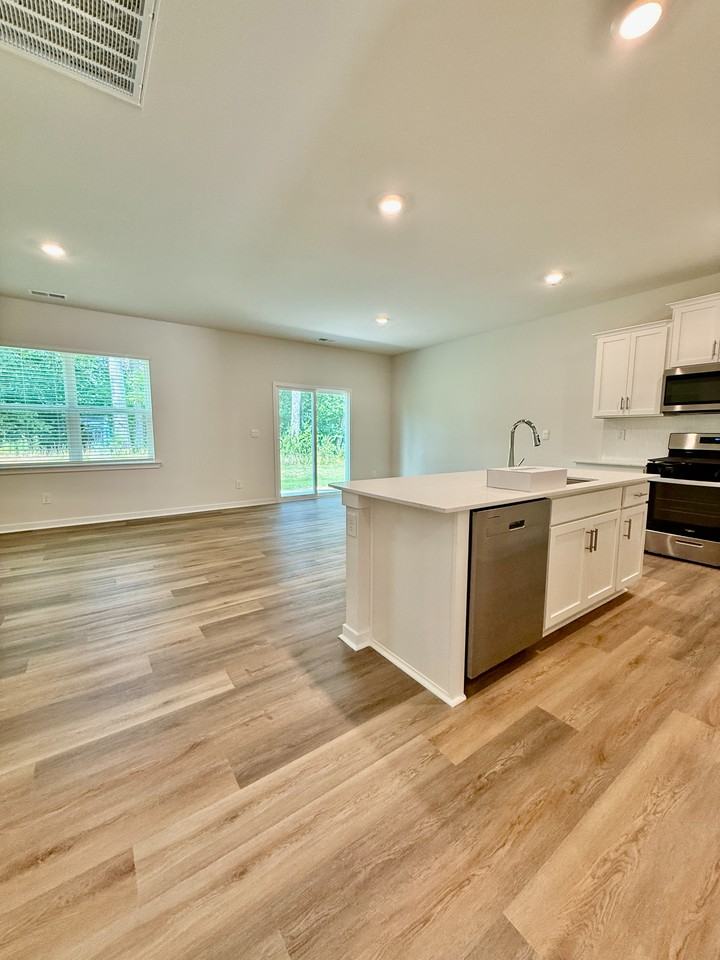 3518 Cramer Creek Dr - Photo 5 of 47