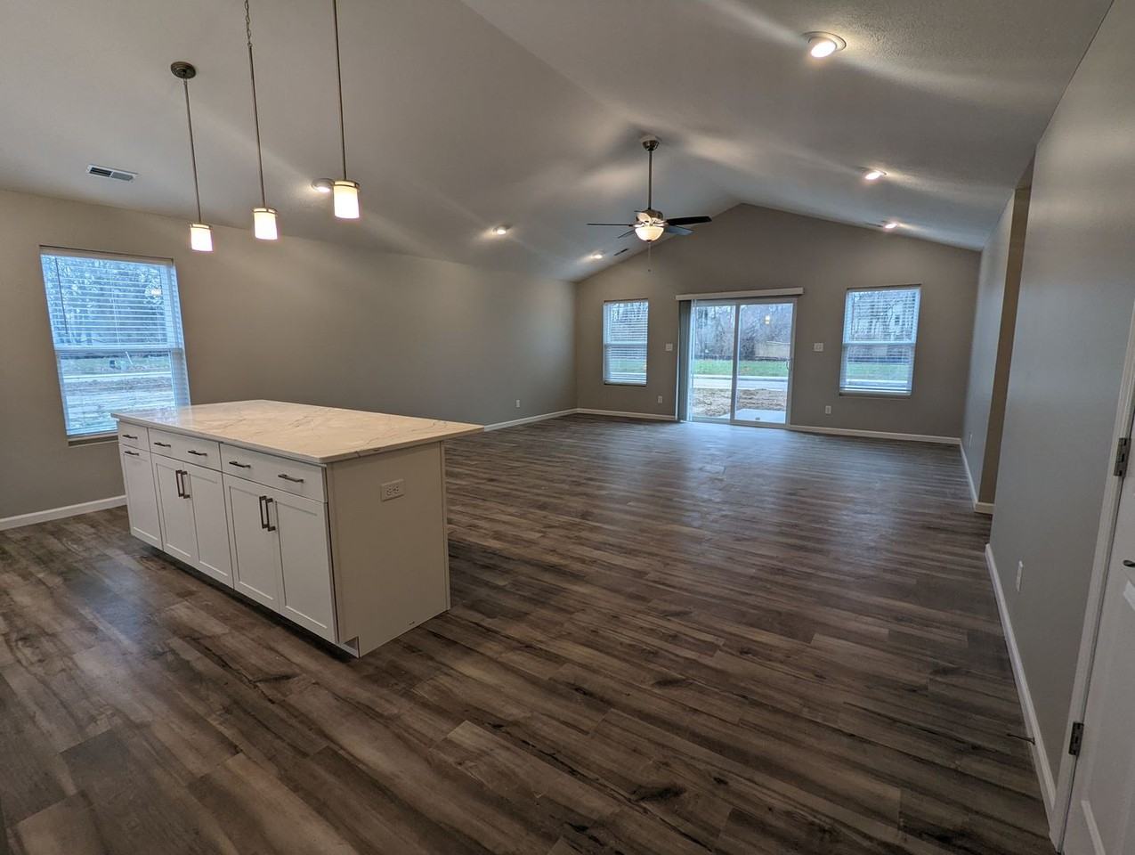 3622 Joy Cir E - Photo 5 of 14