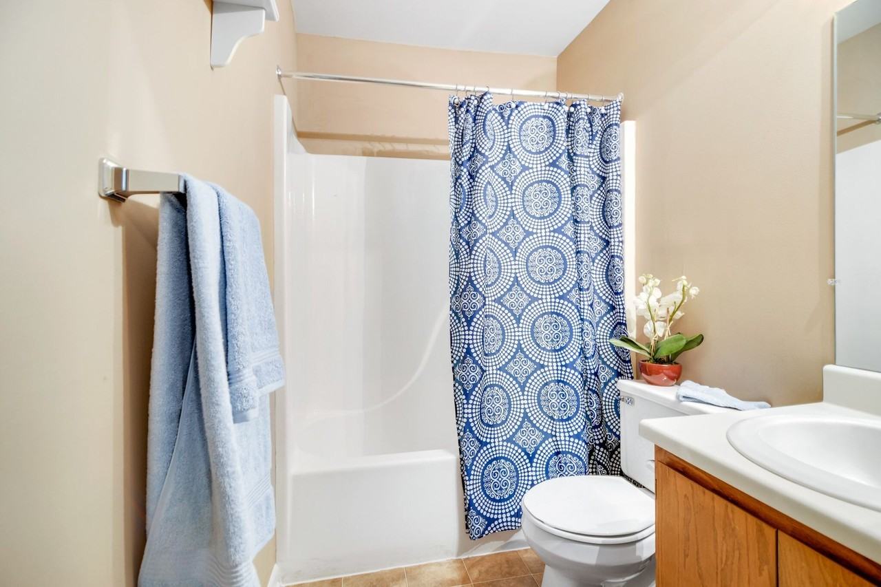 Gerwyn Manor - Photo 4 of 6