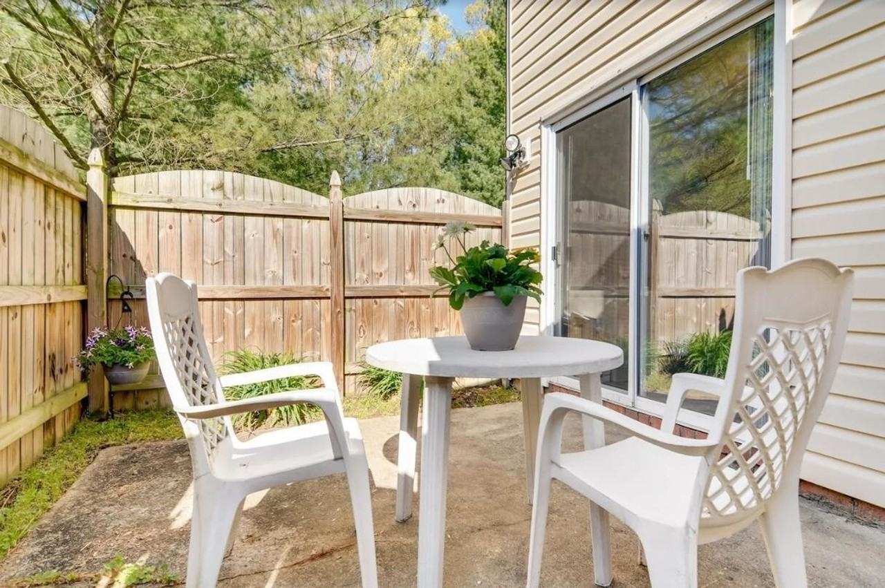 Gerwyn Manor - Photo 6 of 6