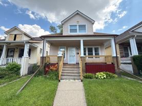 9142 Isham - Photo 1 of 1