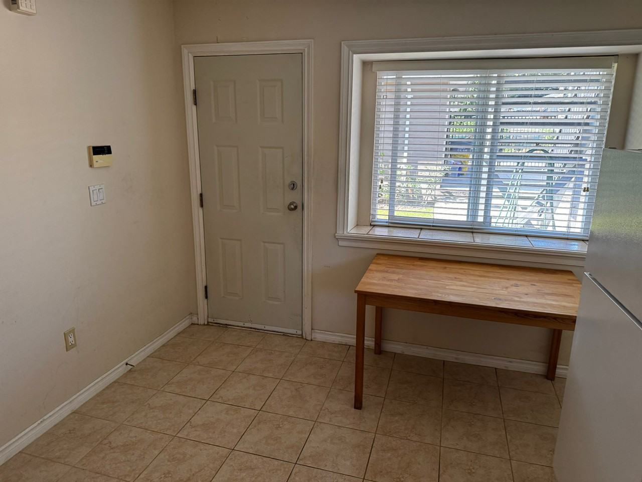 1657 E 55th Ave - Photo 6 of 10