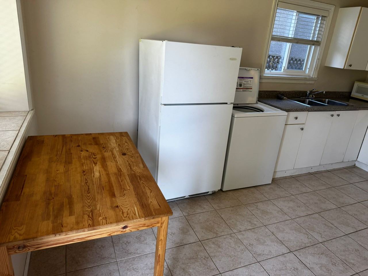 1657 E 55th Ave - Photo 7 of 10