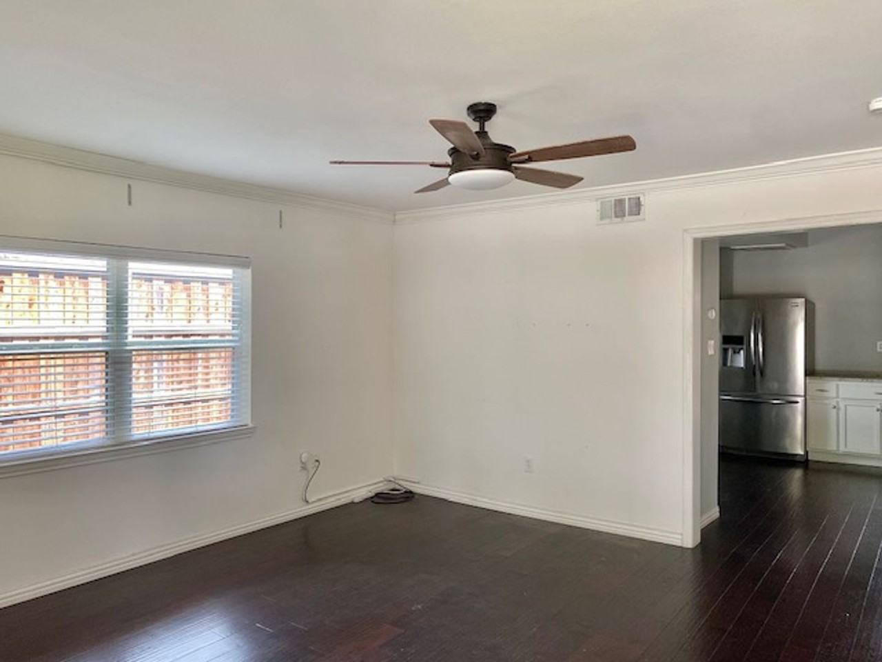 7110 Ash St - Photo 2 of 14