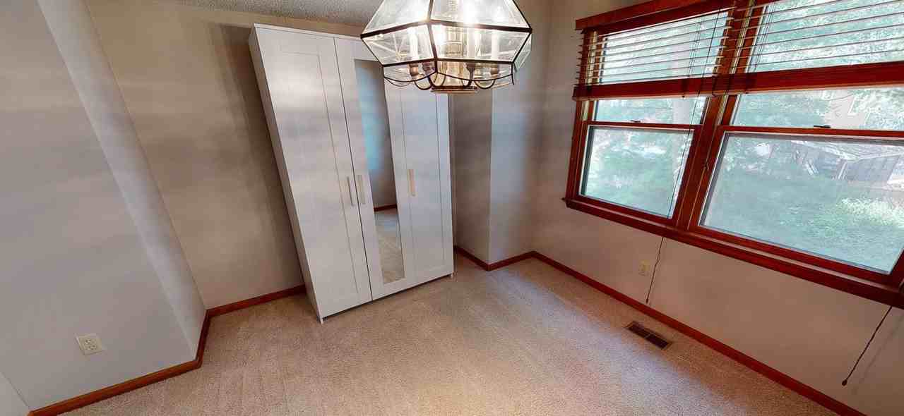 Charming Family Home in a Quiet Olathe Neighborhood - Photo 7 of 16