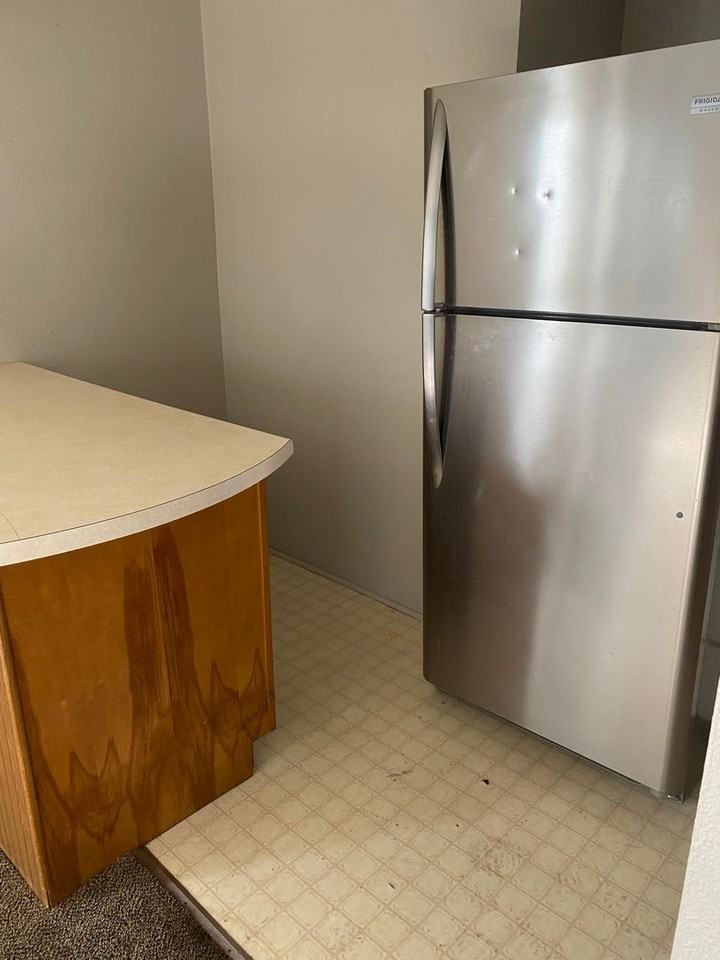 1406 - Photo 2 of 15