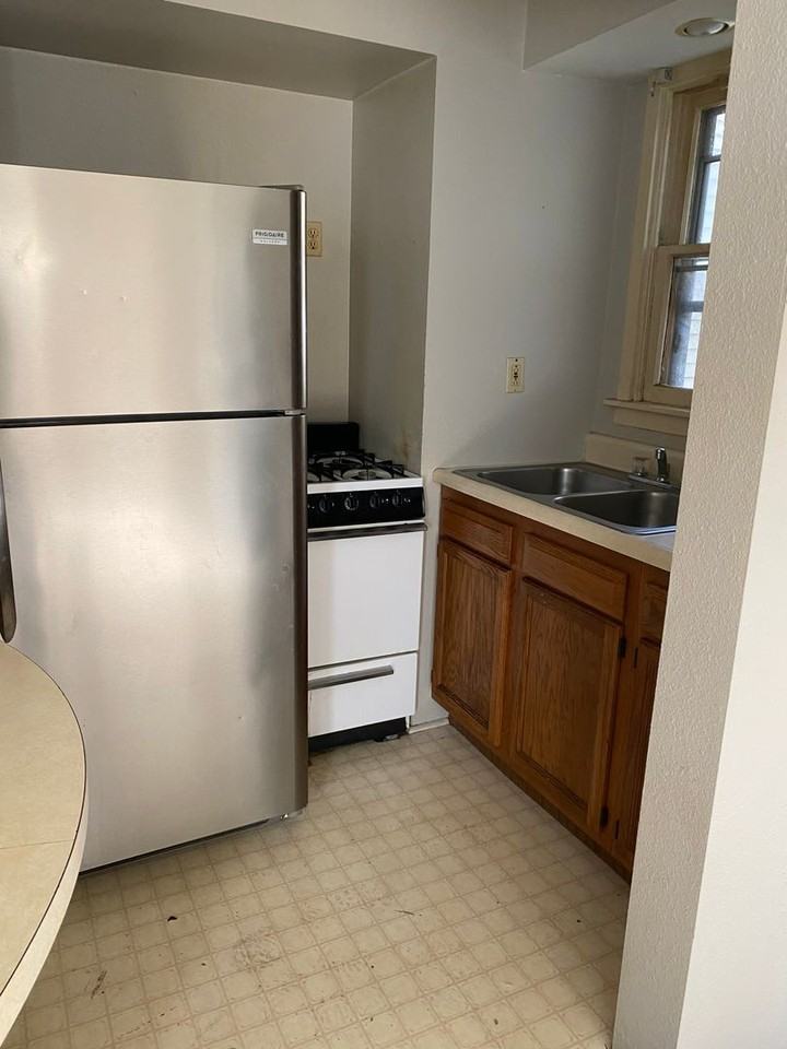 1406 - Photo 3 of 15