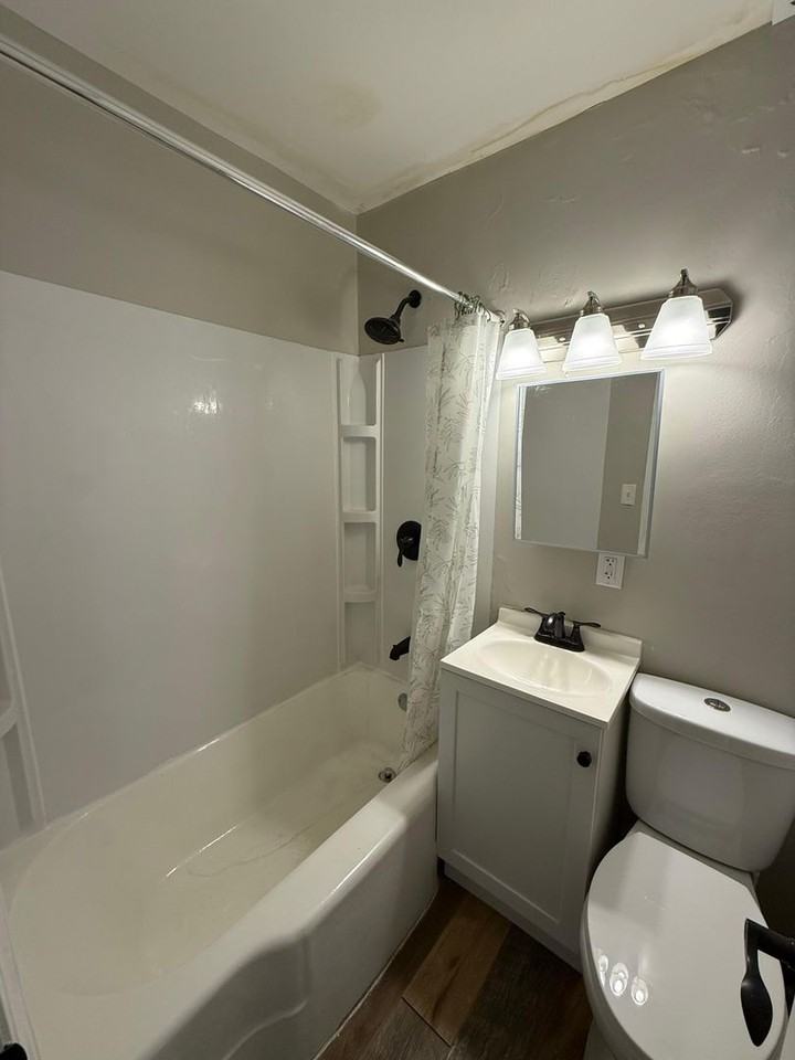 251 Maria Ave - Photo 5 of 18