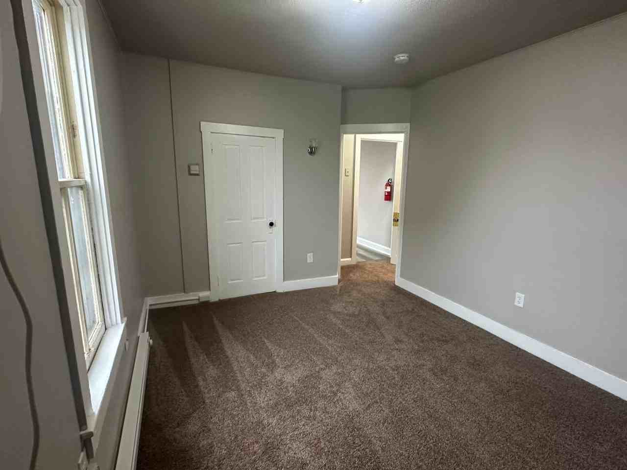 39 E Willow St - Photo 6 of 22