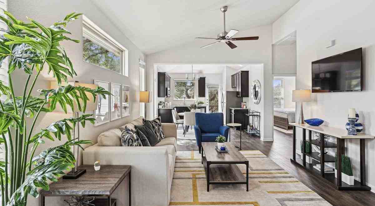 6508 Steep Cactus Trl - Photo 7 of 36