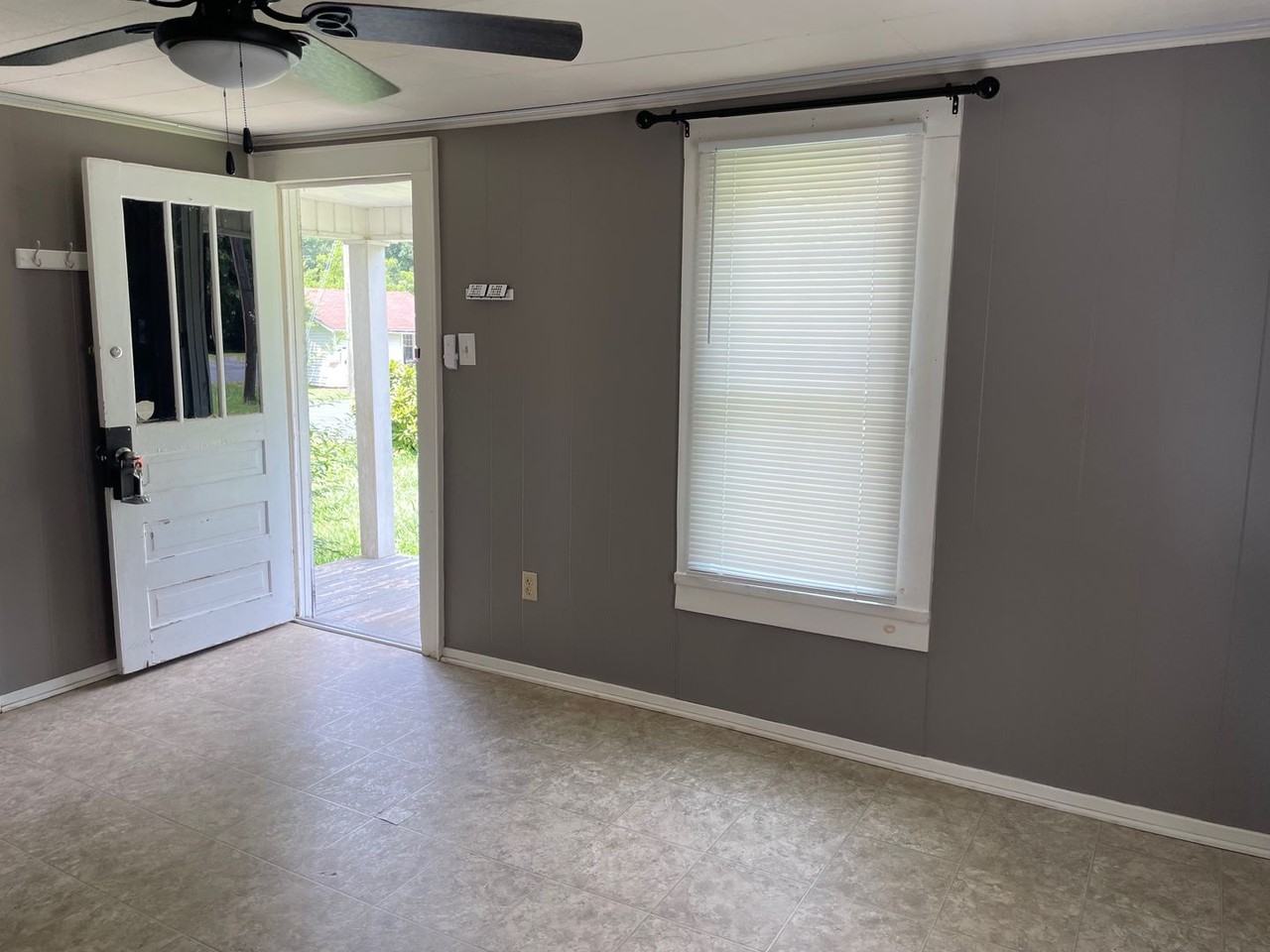 115 Williamson St - Photo 3 of 16