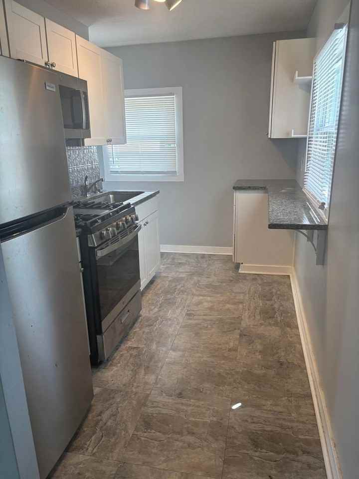 6771 Charles St - Photo 4 of 21