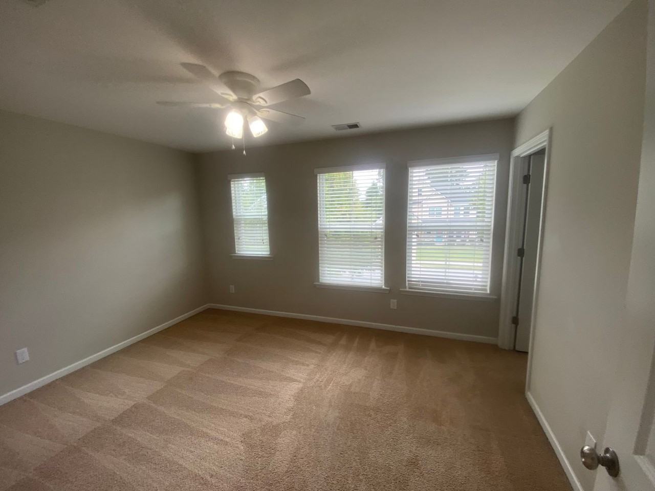 901 Garden Hills Loop - Photo 3 of 38