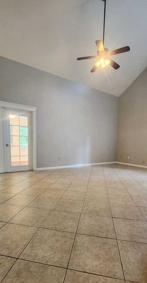 3525 Northwest 86th Way - Photo 6 of 17