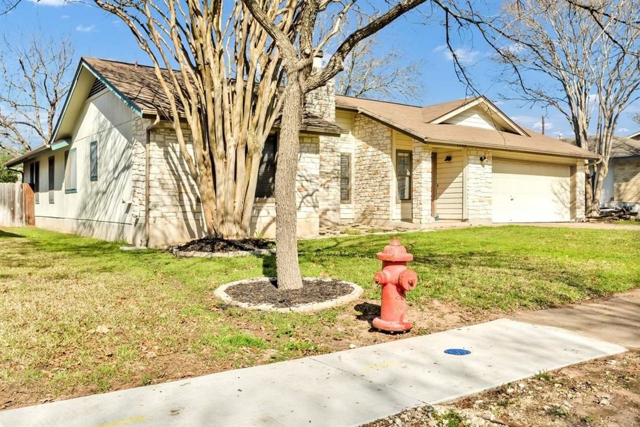 1708 Wild Horse Ln - Photo 3 of 22