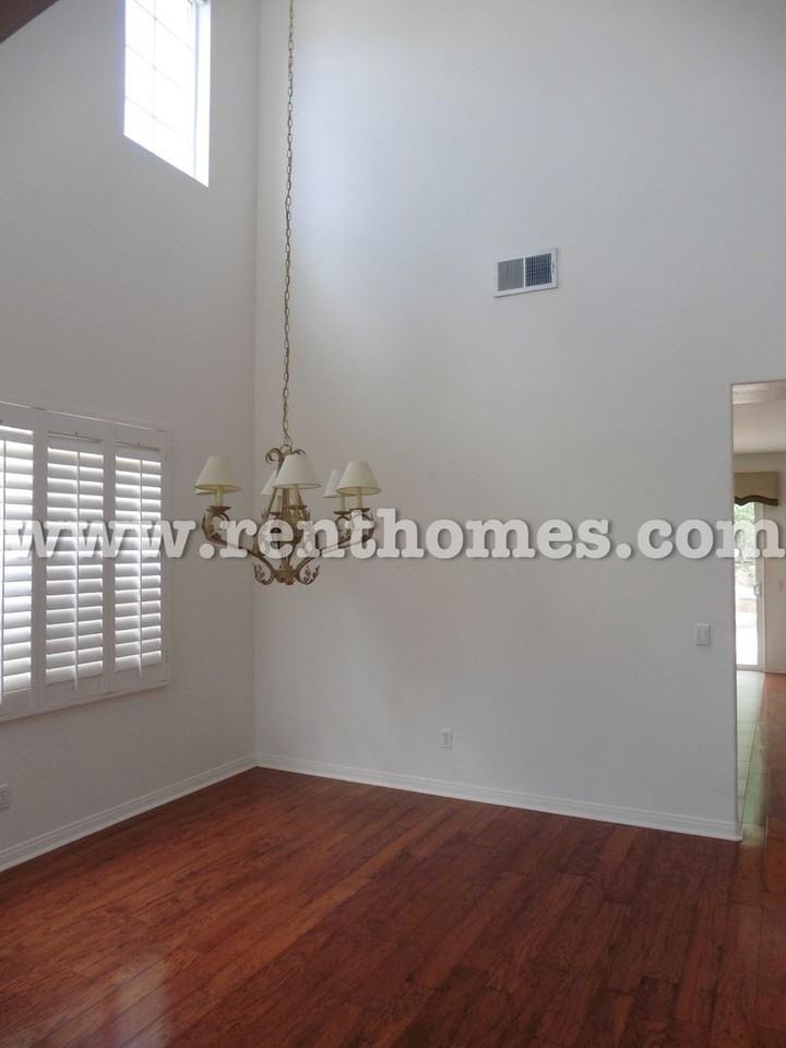 11217 Golden Birch Way - Photo 4 of 34