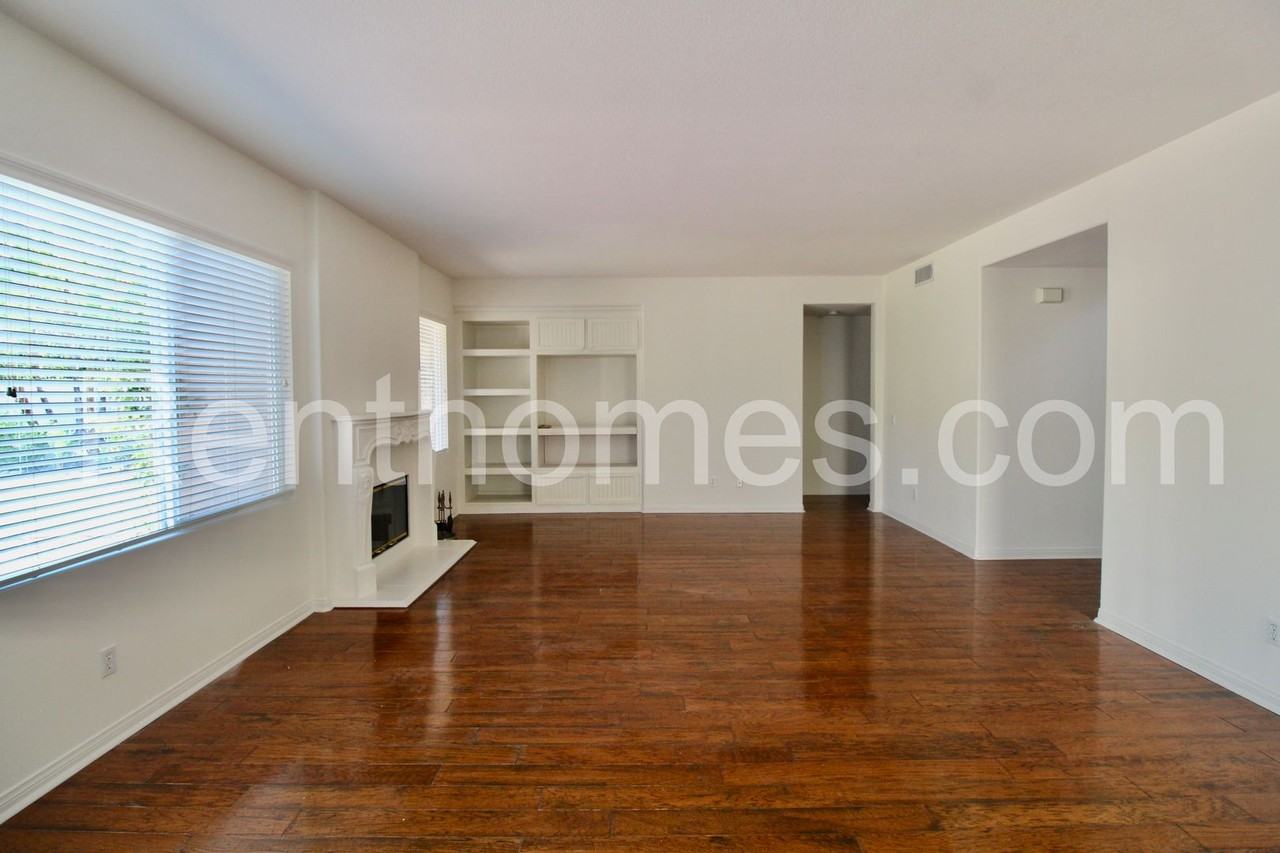 11217 Golden Birch Way - Photo 6 of 34