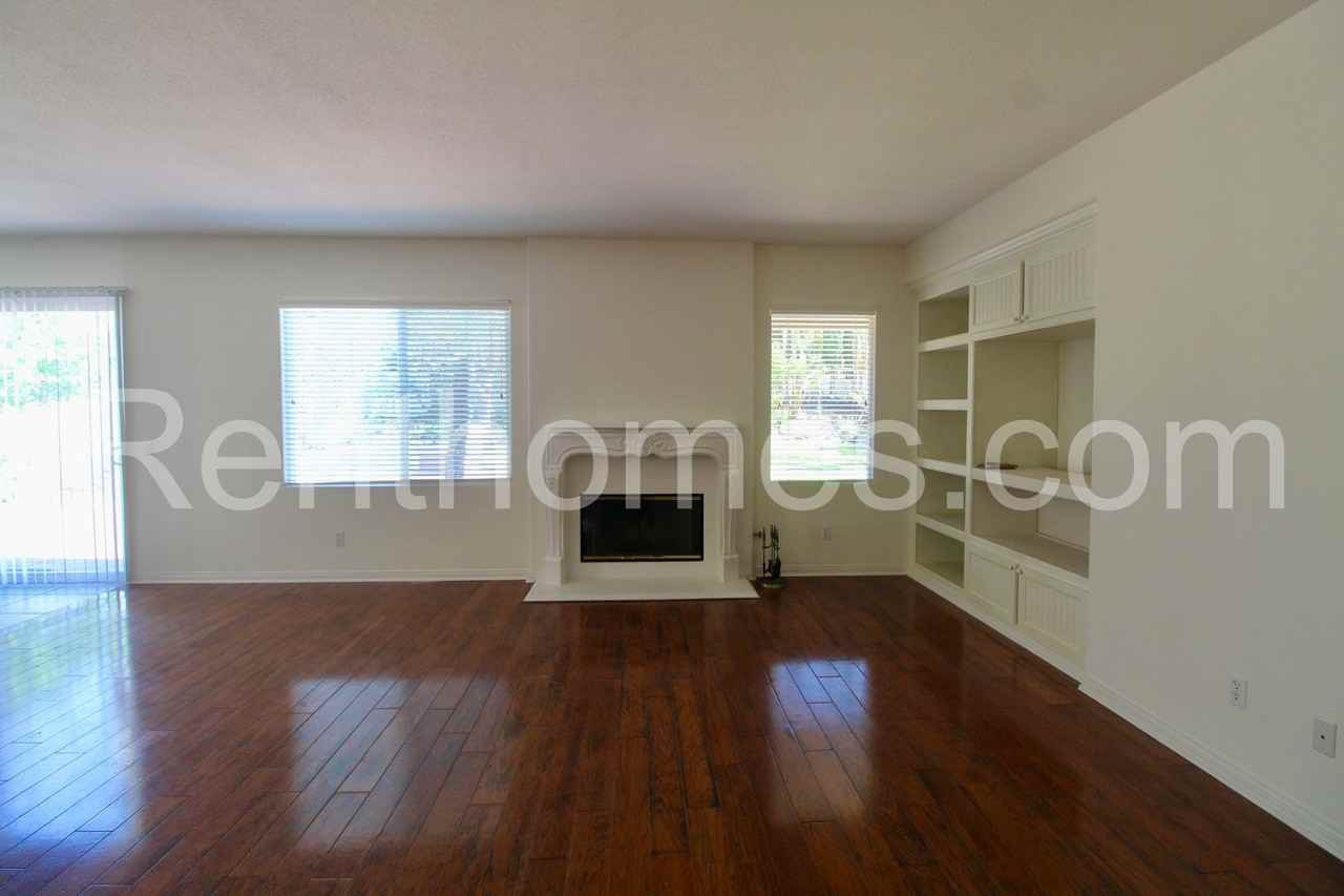 11217 Golden Birch Way - Photo 7 of 34