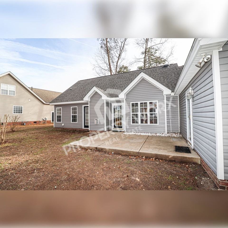 204 Sedgefield Dr - Photo 3 of 29