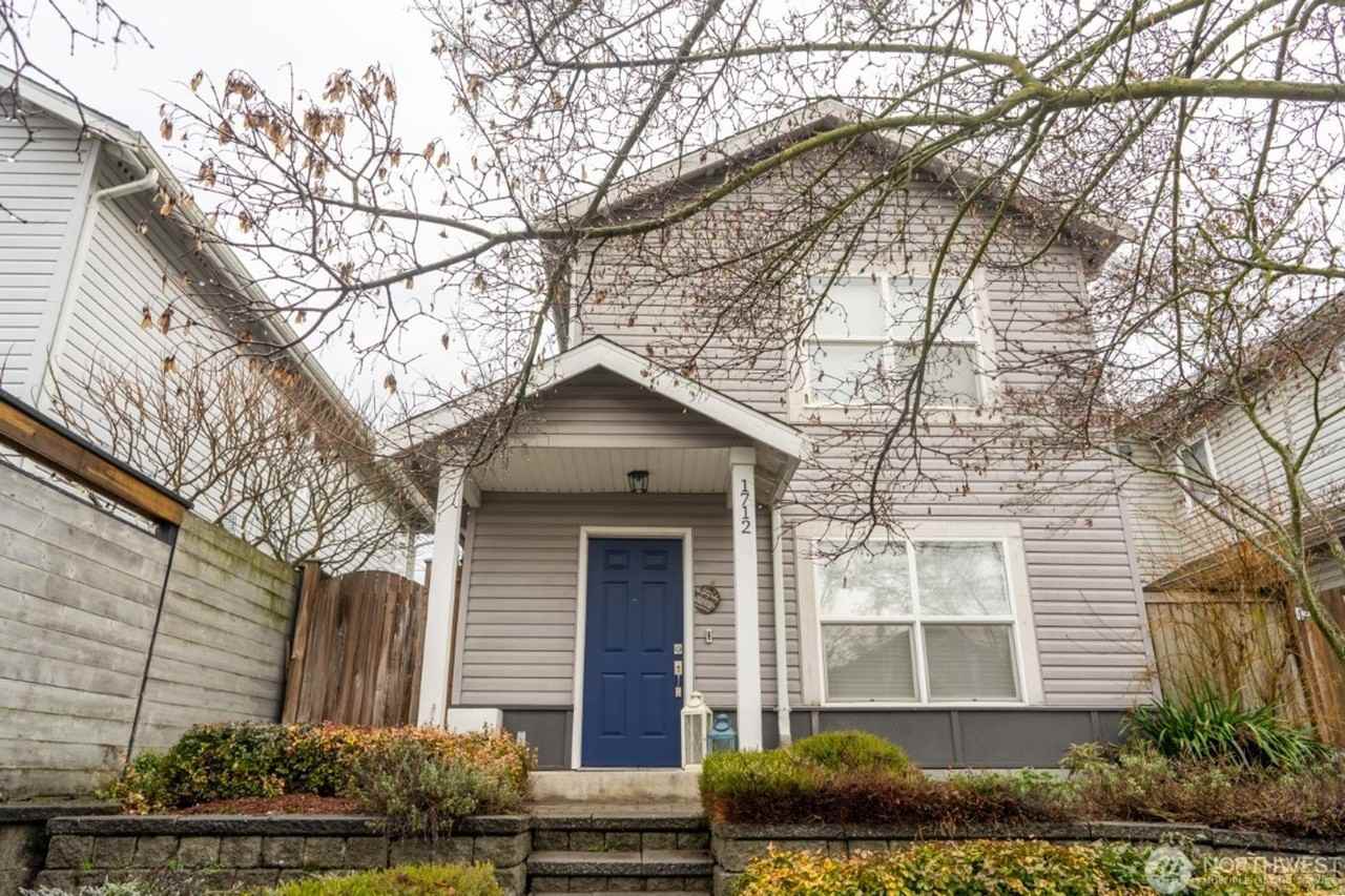 1712 26th Ave S - Photo 2 of 20