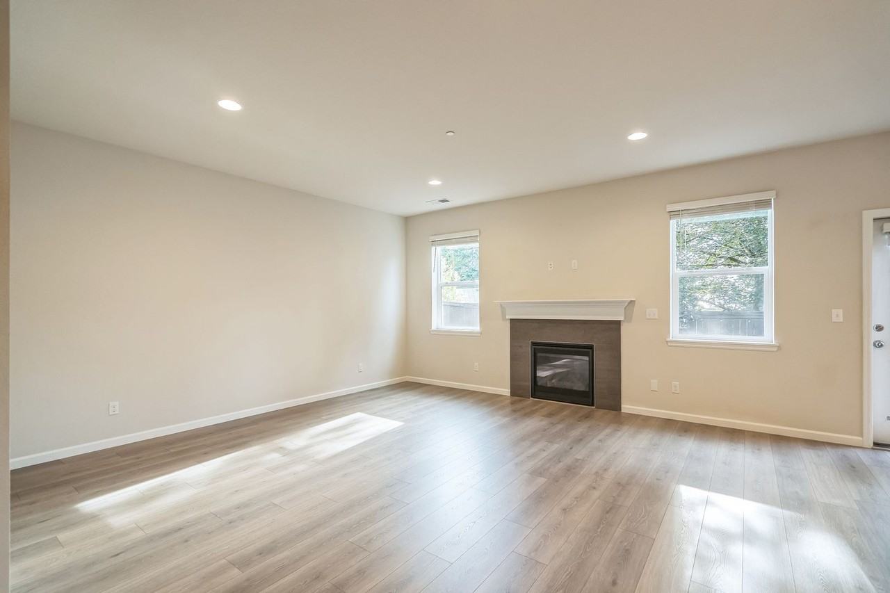 9670 Sw 171st Ave - Photo 4 of 14