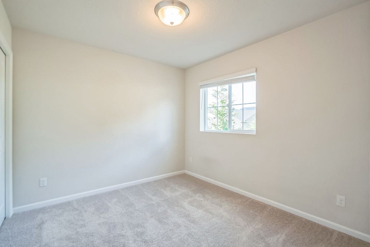 9670 Sw 171st Ave - Photo 7 of 14