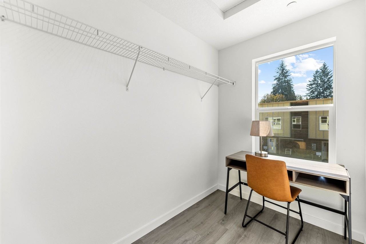 2917 Ne 137th Way - Photo 4 of 14