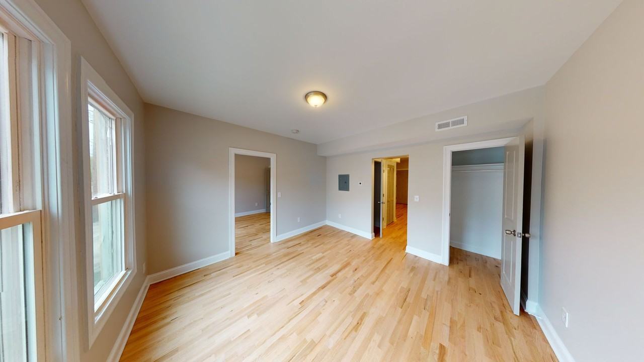 Howe Ave Apartments - Photo 2 of 12