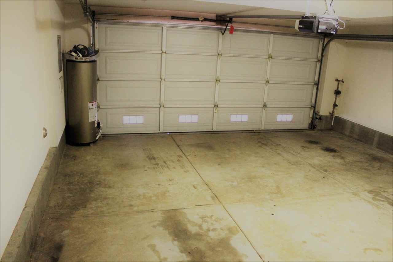 441 Almond Rd - Photo 3 of 16