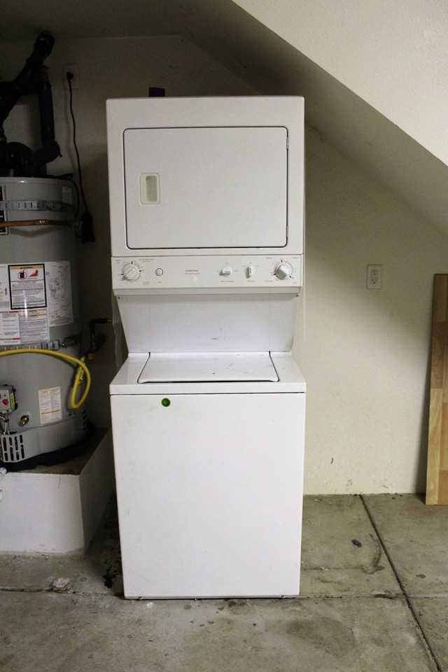 441 Almond Rd - Photo 4 of 16