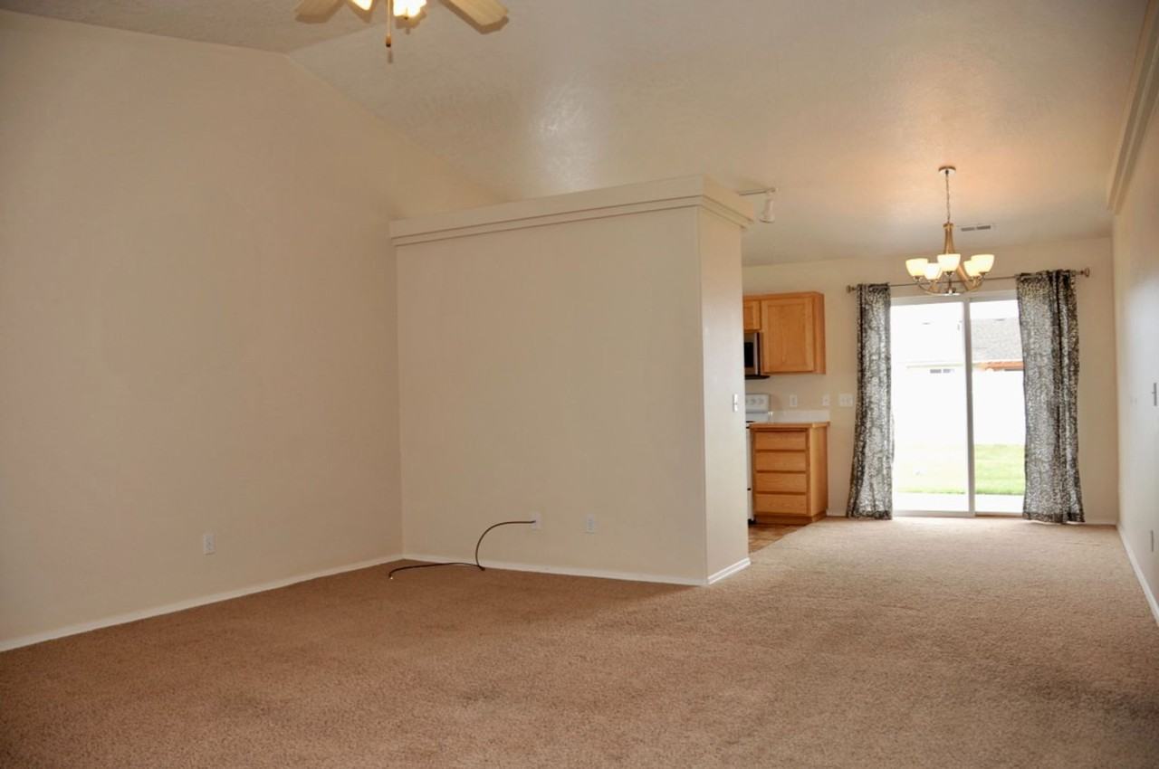 3390 W Manning Loop - Photo 3 of 21