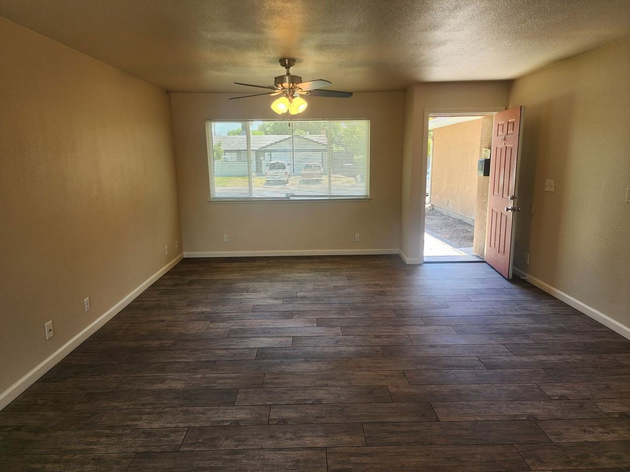 2025 Durango Ln - Photo 3 of 12