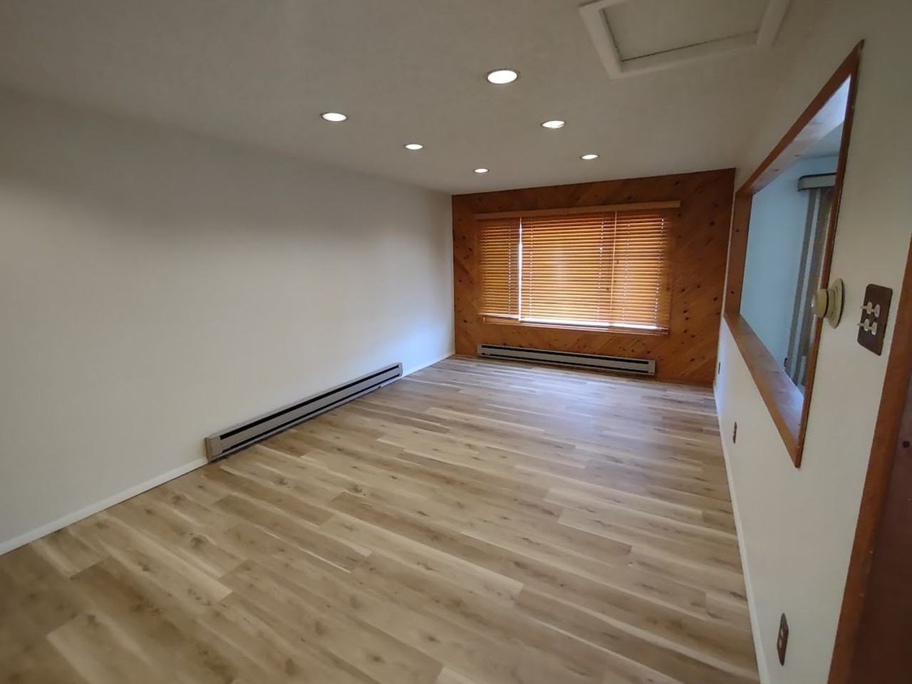 38 Duke St - Photo 2 of 20